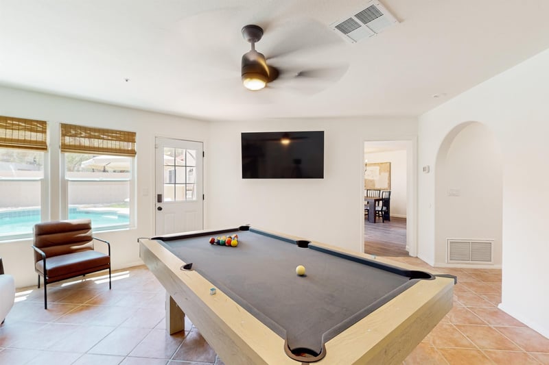 600708