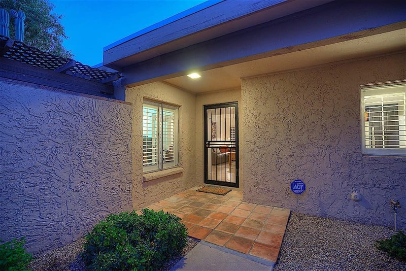 Entry way