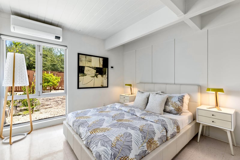 Guest bedroom