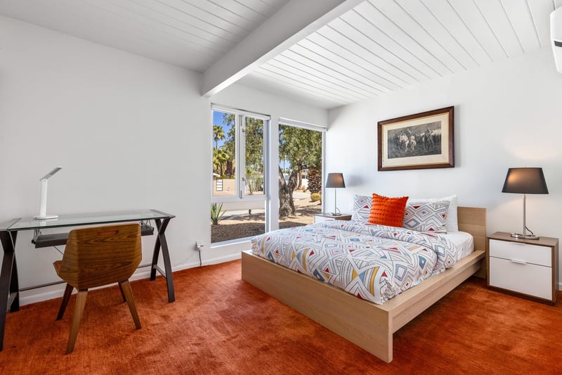 Guest bedroom