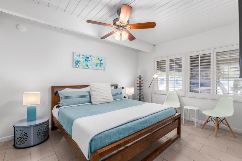 Guest bedroom