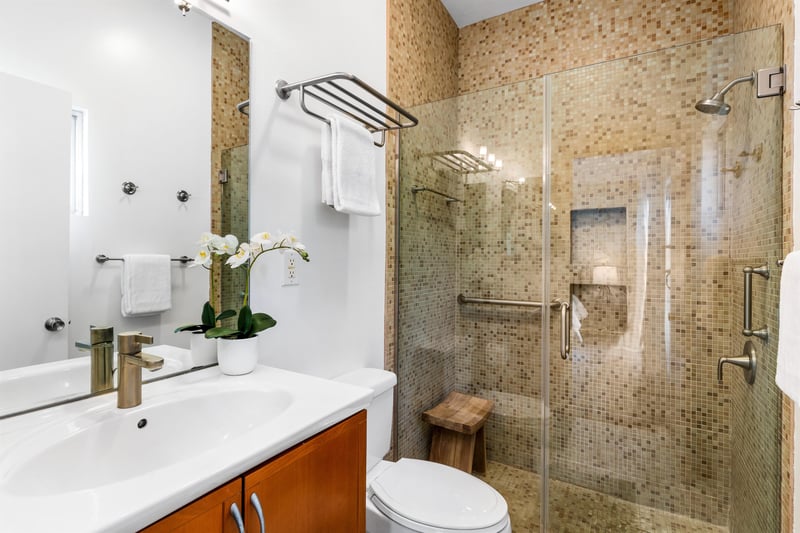 Lovely guest bath