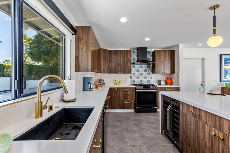 Spacious kitchen