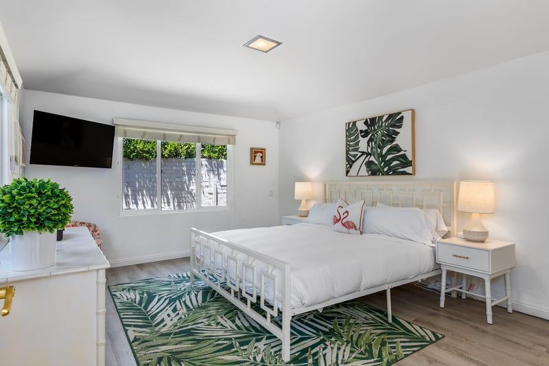 Tranquil guest bedroom