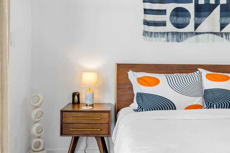 Guest bedroom