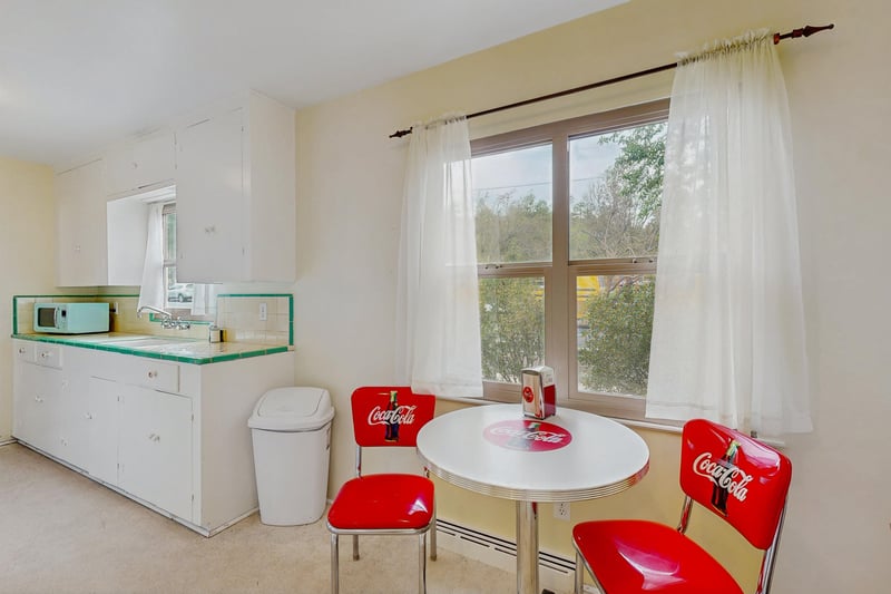 Breakfast nook.
