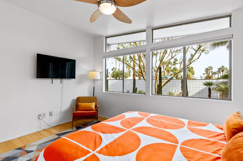 Guest bedroom