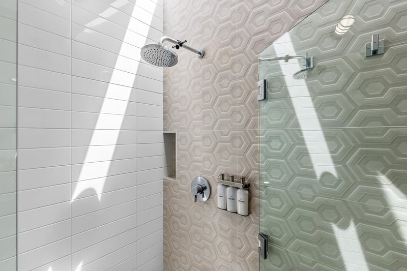 Guest shower