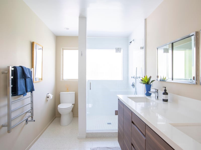Walk in shower in ensuite bath