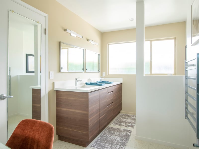 Ensuite bathroom