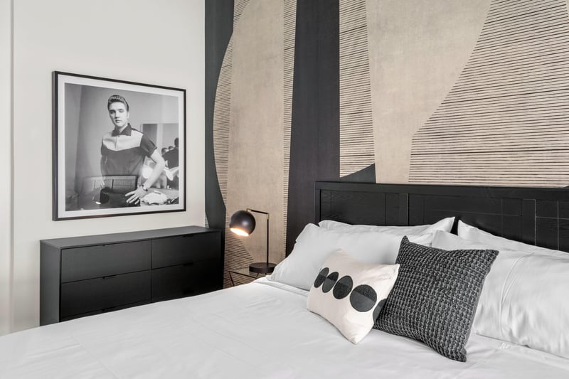 Guest bedroom