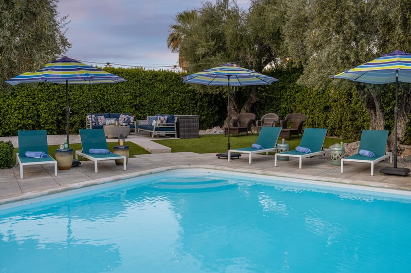 Beautiful pool yard