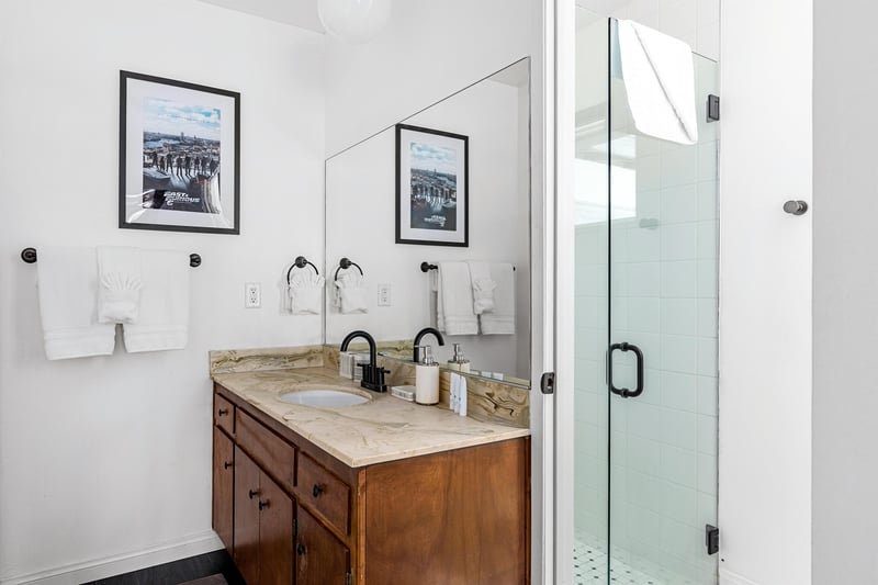 Lovely guest bath
