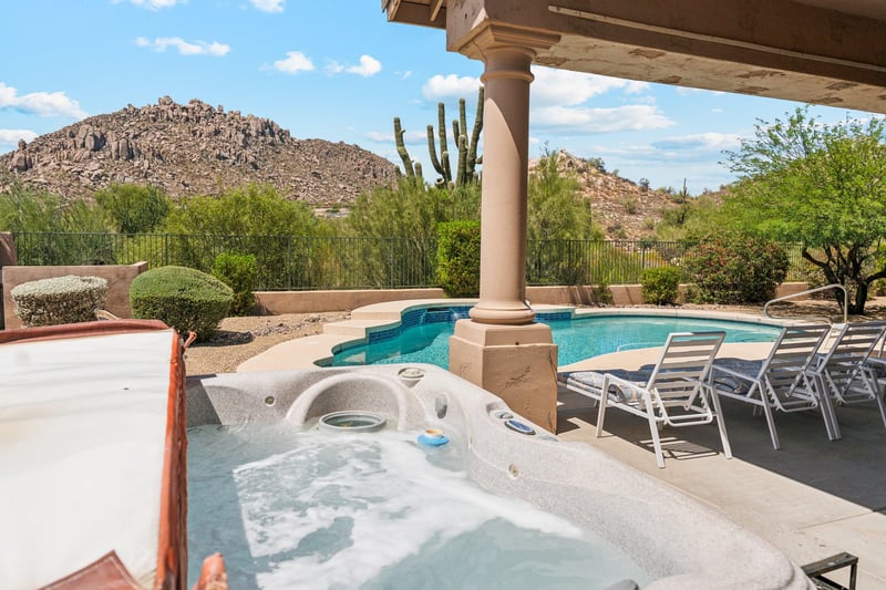 Desert Oasis with Mountain views