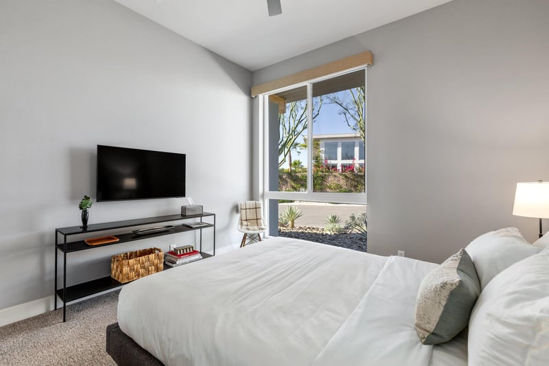 Guest bedroom
