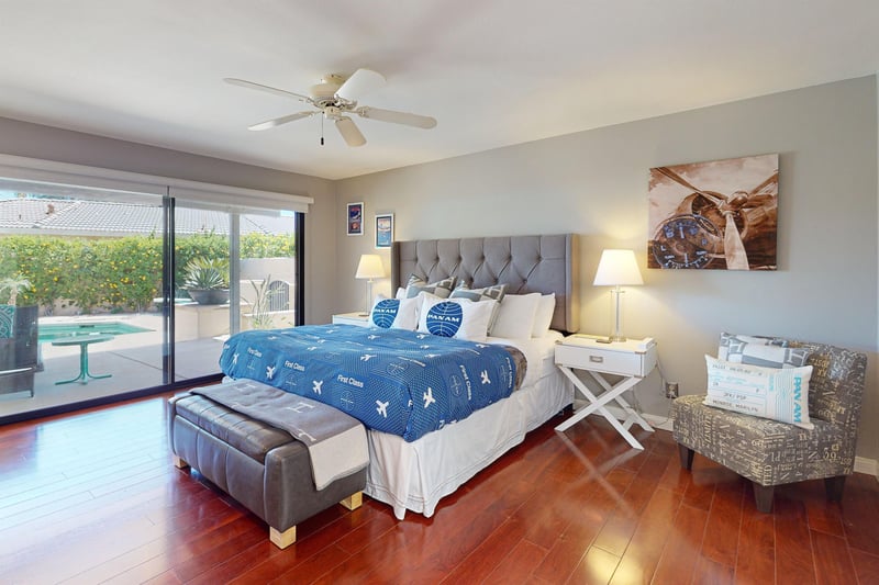 612307