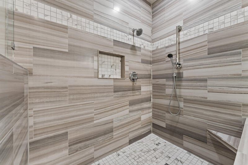 Walkin shower.