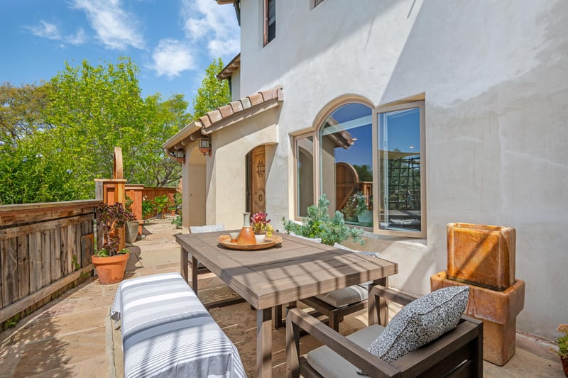 Outdoor Dining Area