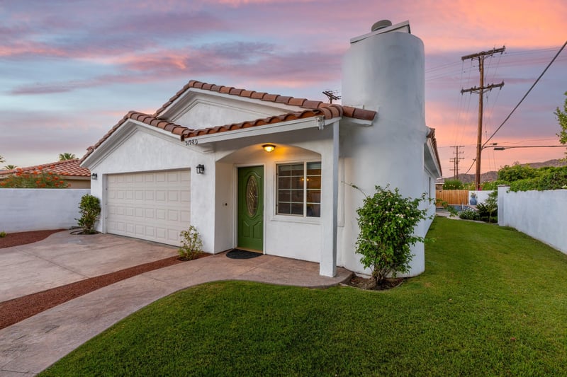 A cozy 3 bedroom, 2.5 bathroom home with a private pool located in La Quinta, CA.
