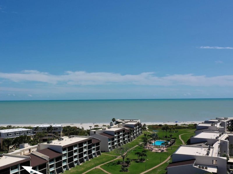 1026435 Loggerhead Cay Condominiums On Sanibel Island
