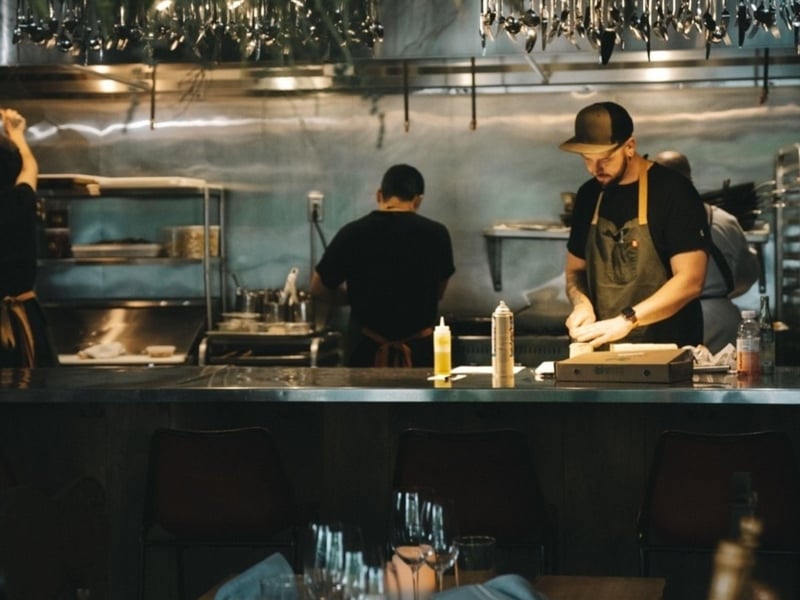 Roux on 30as open kitchen