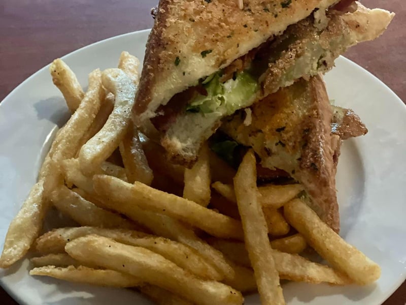 The fried green tomato BLT