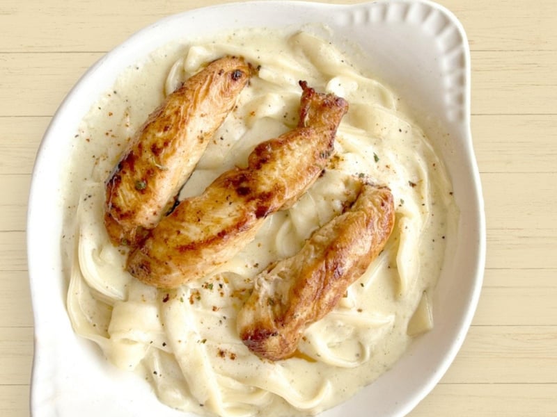 Fettucine Alfredo from Mikees Seafood