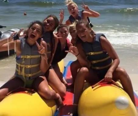 Banana Boat photo opp.
