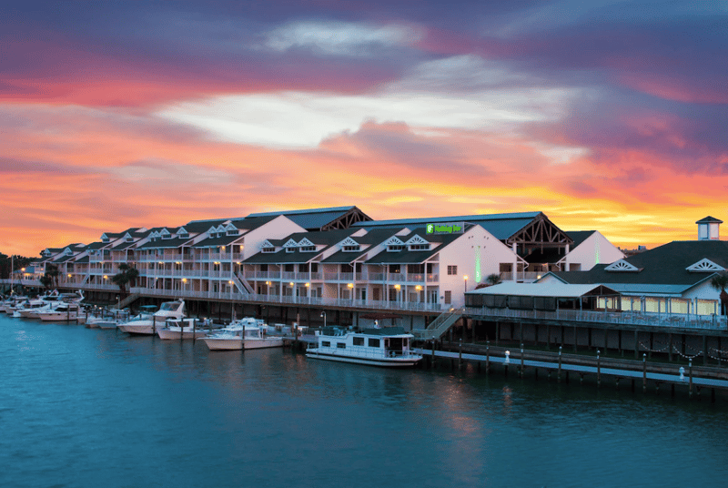 1341850 Holiday Inn Hotel  Suites Harbourside In Clearwater Beach, Florida