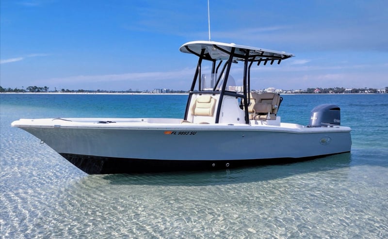 1371867 The Spacious 25 Center Console