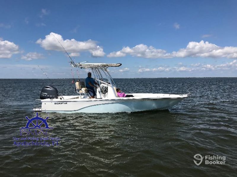 1378121 Captain Allens 22 Seafox Out On The Water