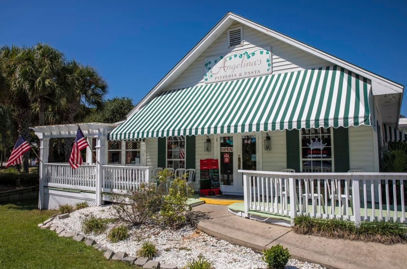 The exterior of Angelinas Pizzeria and Pasta