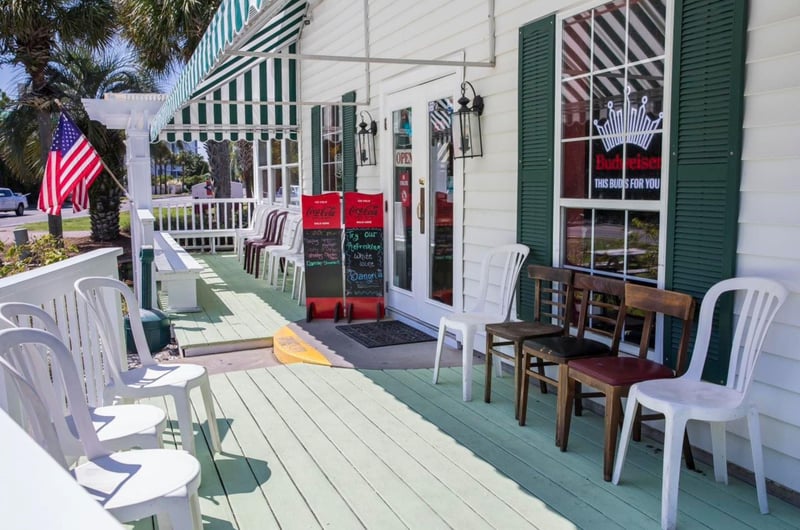 Chairs on the porch at Angelinas Pizzeria and Pasta
