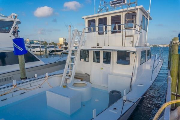 425143 Silver Lining Charter In Destin, Florida 