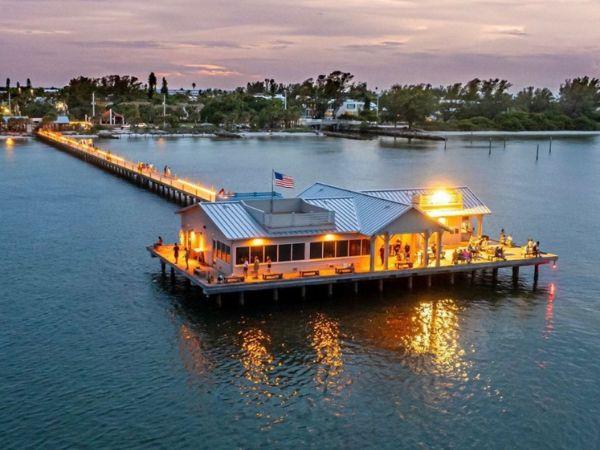 Offering fresh food, beer, wine, ice cream and bait and tackle