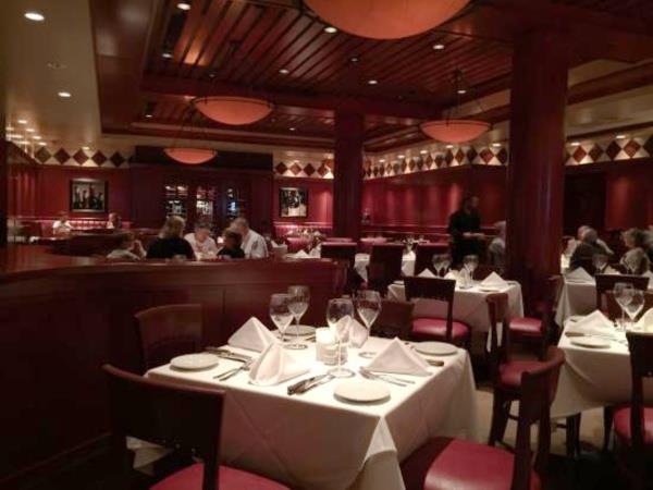 426205 The Dining Room At Flemings Prime Steakhouse In Destin, Florida 