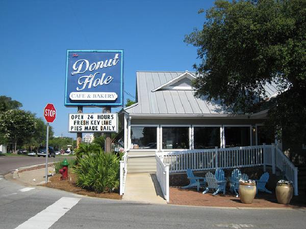 426380 The Donut Hole Bakery And Cafe In Destin, Florida 