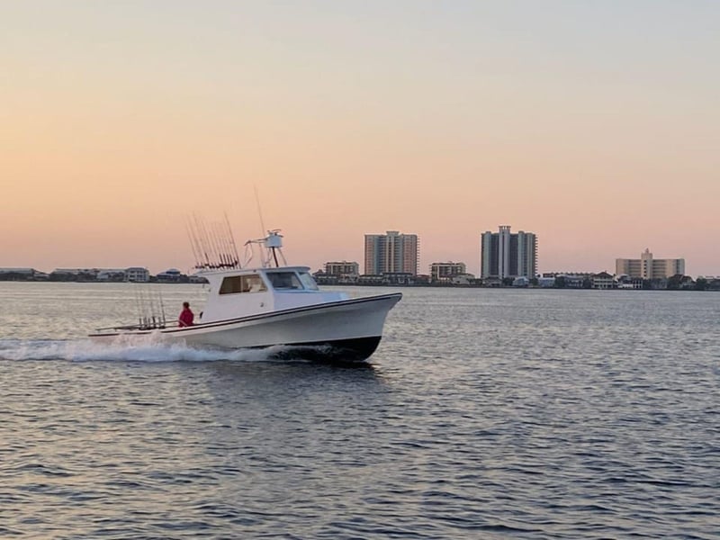 426783 Strickly Fishing Charters On The Water In Pensacola Beach, Florida