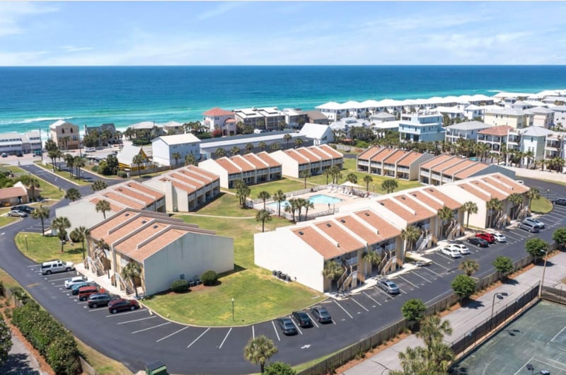 470984 Destin Vacation Rentals Seacove Condominium And Townhomes 9650460