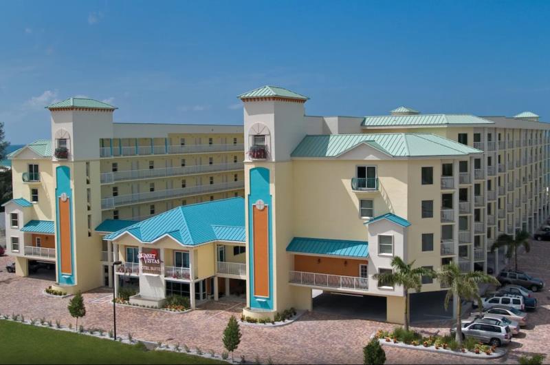 475336 St Pete Beach Vacation Rentals Sunset Vistas 2 Bedroom Beachfront Suites  1715 0 202211 2311