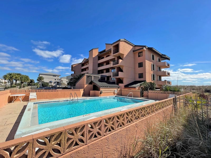 477105 Pensacola Beach Vacation Rentals Gulf Winds Pensacola  1893 0 20242 5131