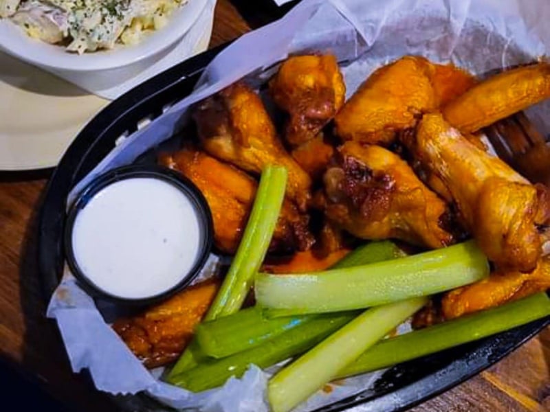 501035 Award Winning Wings At Sidelines Sports Bar And Restaurant