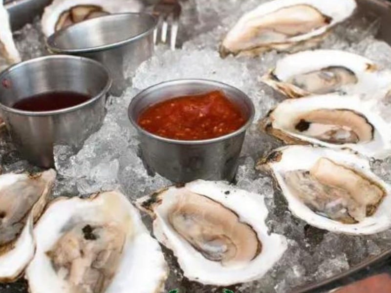Fresh oysters at Billys Oyster Bar and Crab House
