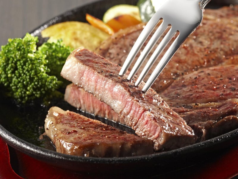 The sirloin steak with broccoli at Captain Jacks Family Buffet