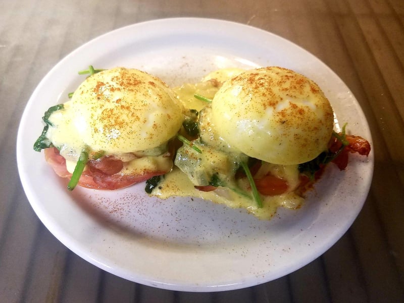 An egg benedict at Lizas Kitchen Cafe