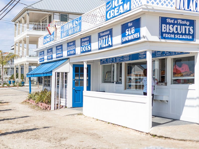 516983 Thomas Donut  Snack Shop In Panama City Beach, Florida