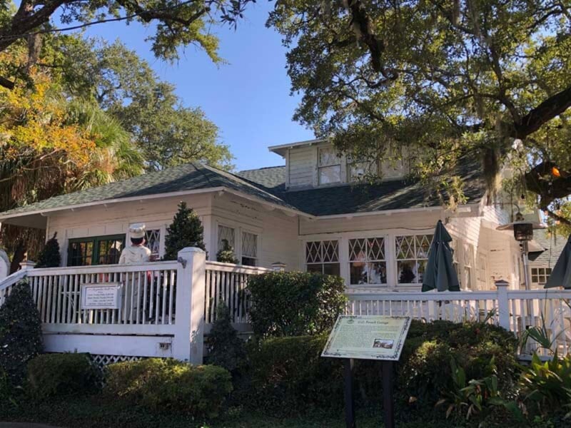 520325 Magnolia Grill In Fort Walton Beach, Florida