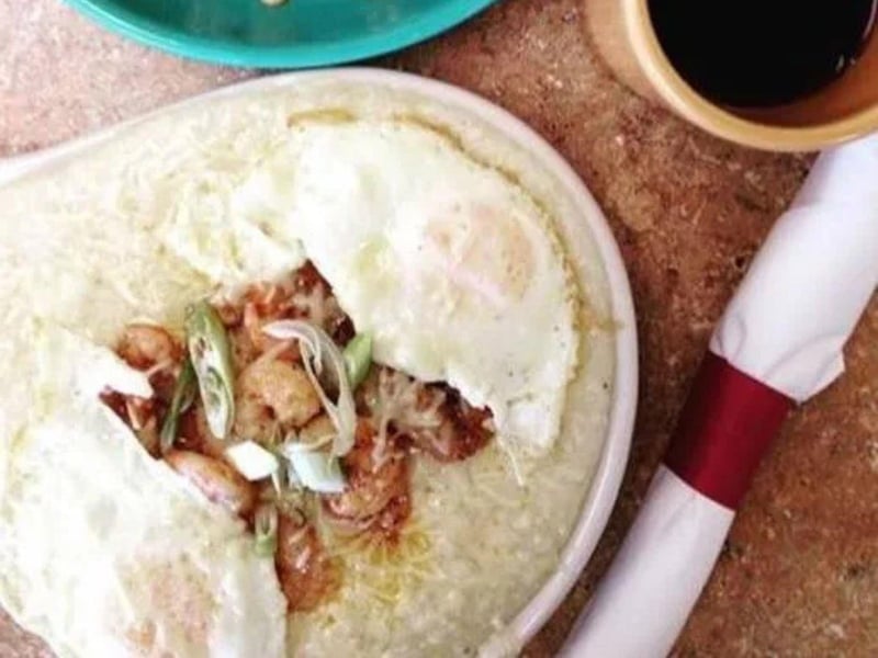 Shrimp n grits from Asiagos Skillet