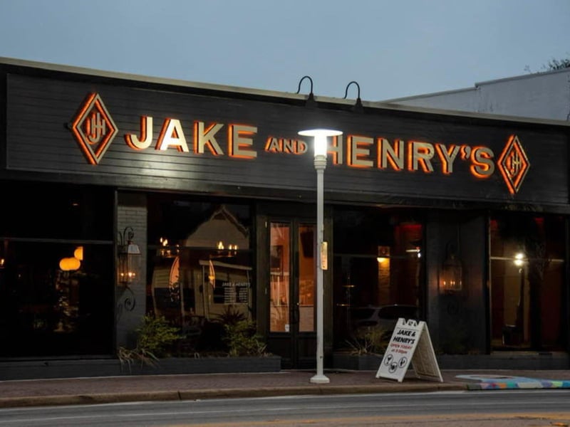 524491 Jake  Henrys In Fort Walton Beach, Florida