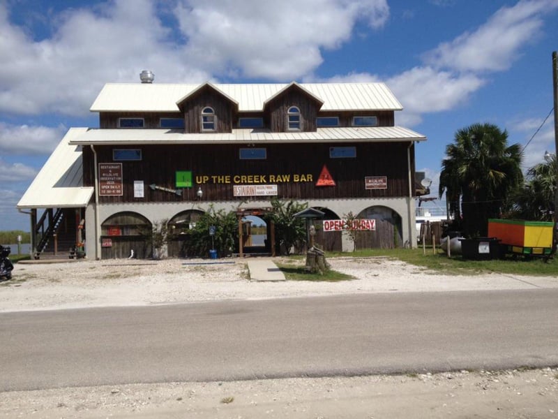 527544 Up The Creek Raw Bar In Apalachicola, Florida